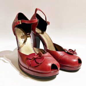 Vintage Chinese Laundry Platform Heels "BUZZ"